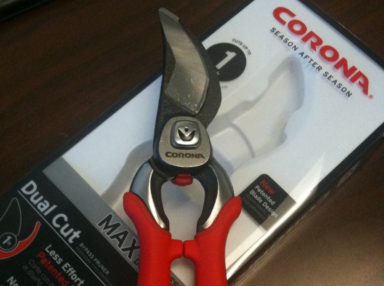 ŠKARE CORONA VOĆARSKE DVOSTR.REZ BP7100